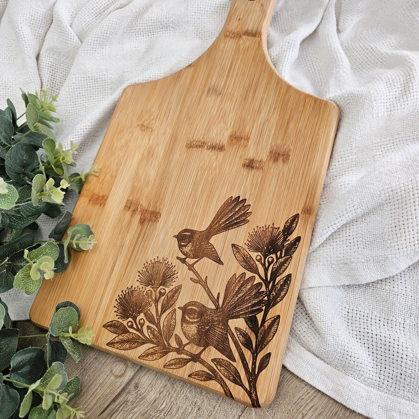 Fantails Bamboo Cheese / Chopping Board